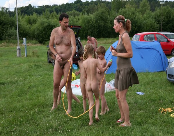 Naturists arrived on the nature on a car [Nudism-Planet]