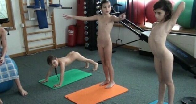 Nudism in a gym - Purenudism HD Video [Nudism-Planet]