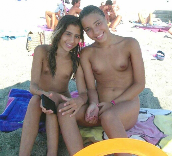 Photo nudism summer sea (set 14) [Nudism-Planet]