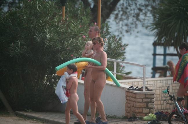 Naked City nudists Italy photos [Nudism-Planet]